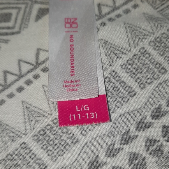 Cover up - Picture 4 of 4